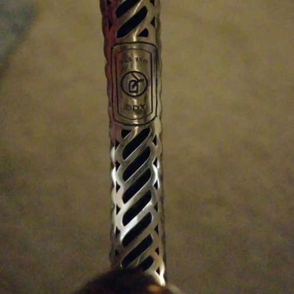 Gorgeous David Yurman Bracelet - Picture 5 of 5